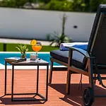 Luna Luxury * سكرادين
